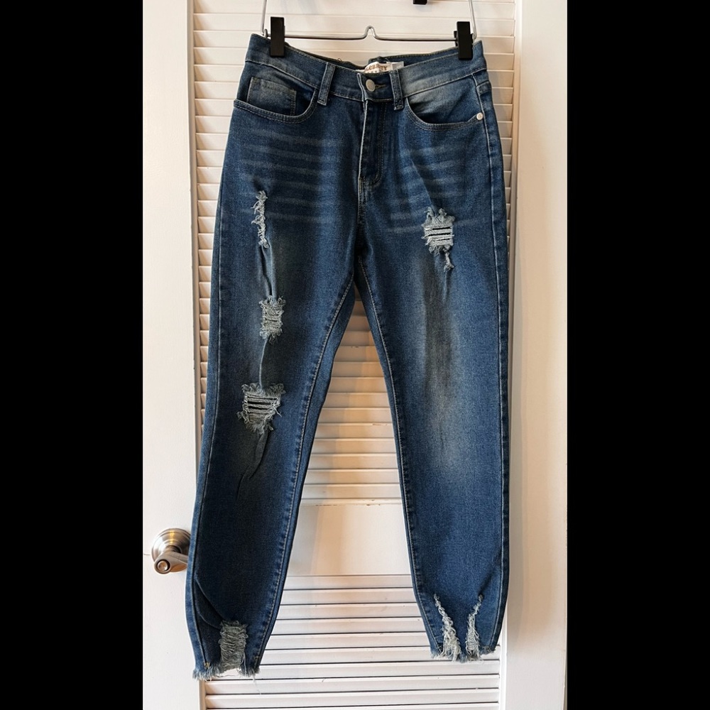 Celebrity Ace - Mom Jean